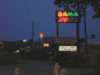 Bama Motel. Mobile, Alabama, 2006.
