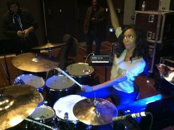 Michelle Williams of Destiny's Child, on my drums before taking the stage!
