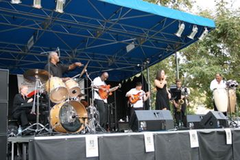 Present Tense at the Glendale Summer Concert Series (2008)
