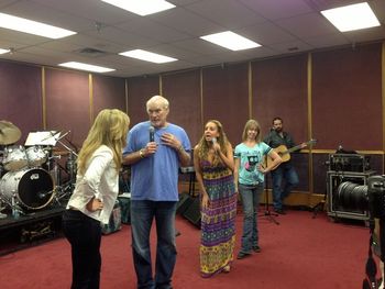 Yep...That's Terry Bradshaw rehearsing for his Vegas show..I wrote a song for it with my friends Bruce Wallace & Ken Johnson...Who would have thought a life long Bengal fan would write for s "Steeler" legend..lol..HONORED..
