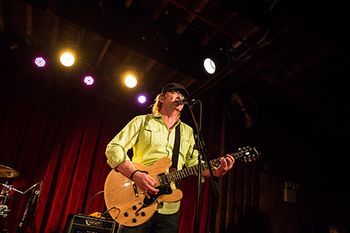 Jeff sings at The Bell House in Brooklyn 5/10/2014
