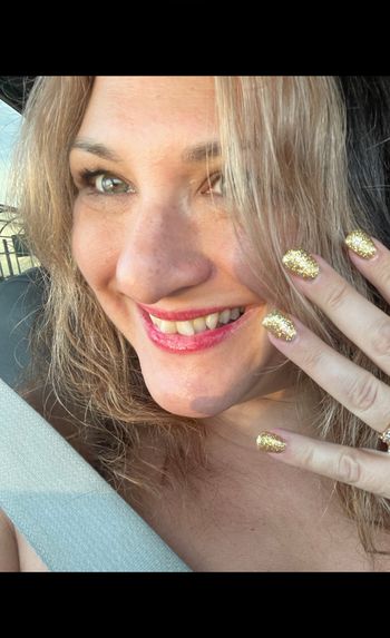 GOLD nails for GOLD on BETTER THAN GOLD! (Better than Gold is the title of the show because Yeshua's Love is truly better than Gold)
