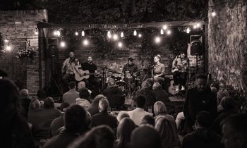 Sold-out final show of the 'Songs from the Campfire' tour at the Tamworth Tap, under the stunning grounds of Tamworth Castle. Pic by Phil Drury @2324Photography.com

