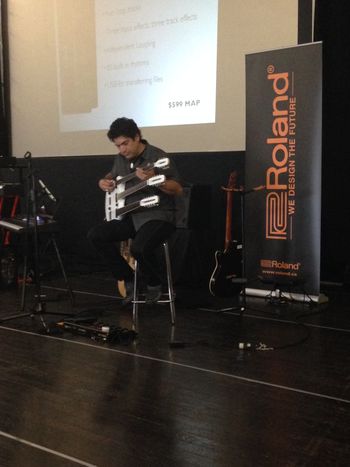 Yiannis performimg with his Ethno3 Electric at the Roland Convetion
