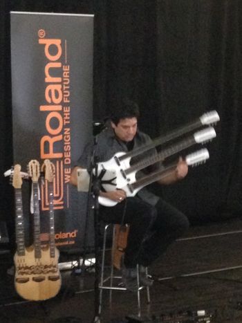 Yiannis performimg with his Ethno3 Electric at the Roland Convetion
