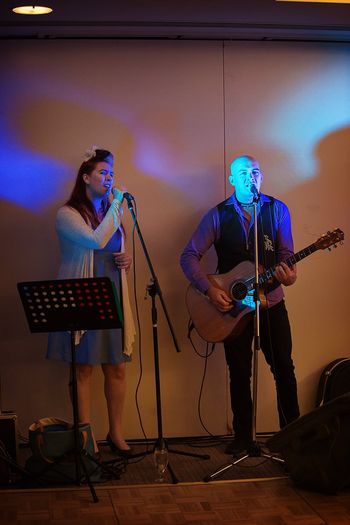 Live music at a wedding at the Novatel Hotel
