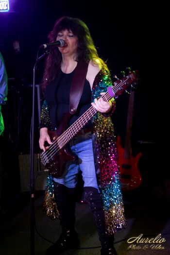 Barb Ussery is our bassist and vocalist. Her solid thumping locks in the groove, and when she backs up Eli and Danielle with powerful harmonies, watch out!   Photo credit: Aurelio Mireles
