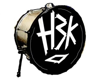 Kick drum logo gold
