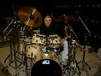 Bad ass drummer...John Molo

