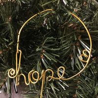 “Hope” Wire Ornament - Gold