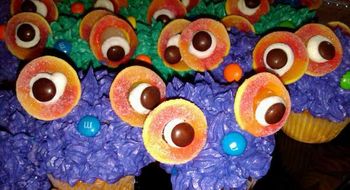 Silly monster cupcakes
