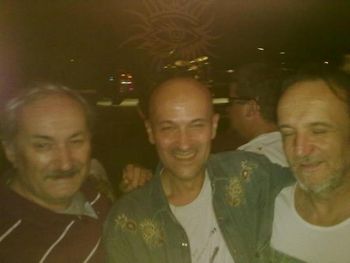 With my great friends Maurizio and Massimo waiting for Bob 2011
