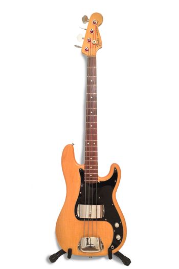 Fender Am. Precision '77
