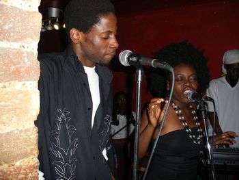AmeN NoiR's 'SNAPSHOTS of SCIENCE' Album Launch '07 J'Nay & Mama Sol - on stage
