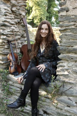 Kate MacLeod 'The Jean Ritchie Experience' 4 Singles; "Wintergrace"|"Come Fare Away" | "The Flowers of Joy" |"Black Water"
https://www.katemacleod.com/jeanritchie
"Wintergrace" releases December 30, 2022