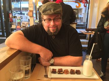 Gerald and the brownie tasting plate at Juliette & Chocolat, Montreal, QC
