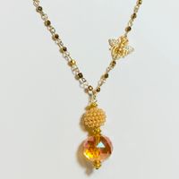 Honeycomb pearl pendant necklace