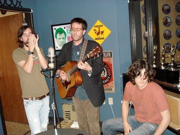 Live on-air @ WDVX in Knoxville,TN 4/9/07
