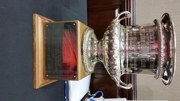 APC Woodcock Saddler Perpetual Trophy for Best of Winners at the National Specialty, won by Oriole in 2006