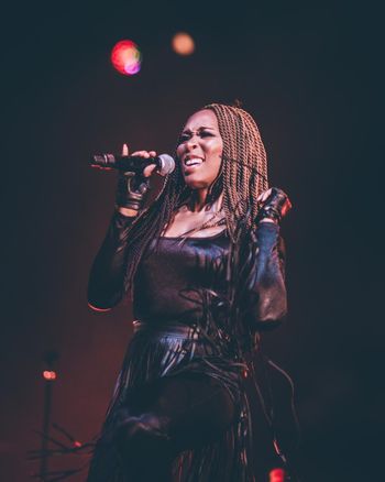 Sheri Hauck performing behind recording artist Tamia on her 2019 South African/European tour.
