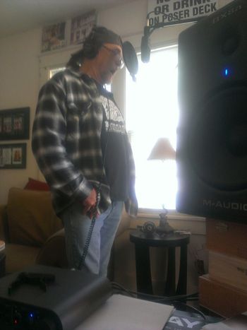 Dave Gibson sangin in my studio
