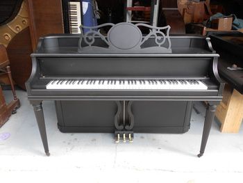 1939 Baldwin Acrosonic, with it's new satin black finish, recovered bench, polished brass, new keycovers and a good mechanical cleaning, this was a really nice piano. Another example of how the older pianos are built to last.
