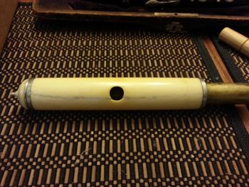 Anonymous German flute ivory head crack repair after.
