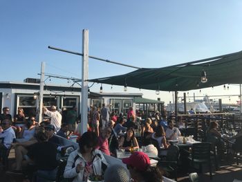 Crowd At Sunset Grill Aug 2017
