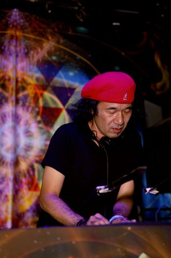 Funky Gong - CPU:Molecules EP Release Party & Kenzo-A’s Birthday, R Lounge, Shibuya, Tokyo  August 27th, 2022  A Planet X & Sculpted Sounds Production  https://iflyer.tv/funkygong  http://www.funkygong.jp
