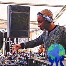 Derrick Patterson https://www.mixcloud.com/derrick-patterson/