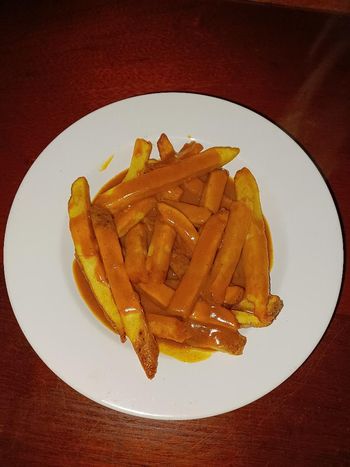 CURRY CHIPS / FRIES
