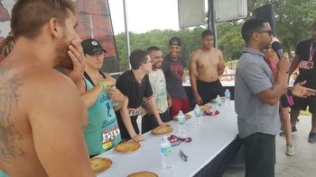 Rugged Maniac pie eating contest Virginia 2017
