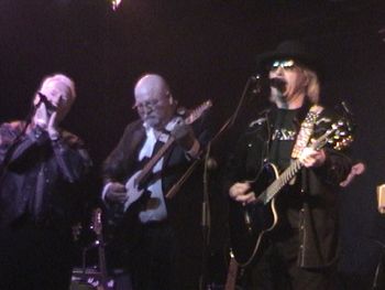 Larry Blackwell on harmonica...Mike Robertson on guitar...MM on guitar & lead vocals
