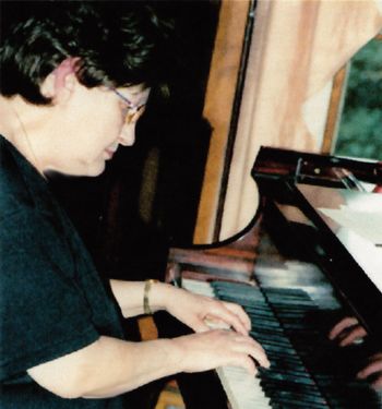 Carol Britto, 1999
