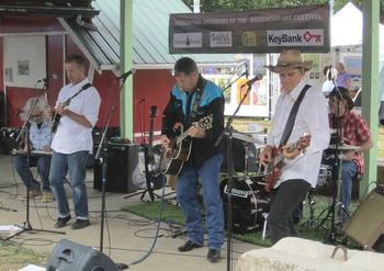 The band in a moment of twangin' reflection (Wedgwood Arts Festival, 2011).

