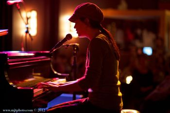 Cynthia Marie, music at the Royal Room, Seattle 2012 photo by Melissa Jane Thompson mjtphoto.com
