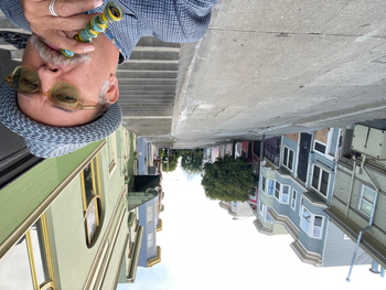 The Peter Machiarini steps bx the new Keys Jazz Bistro and the old Enrico's. San Francisco, August 2023