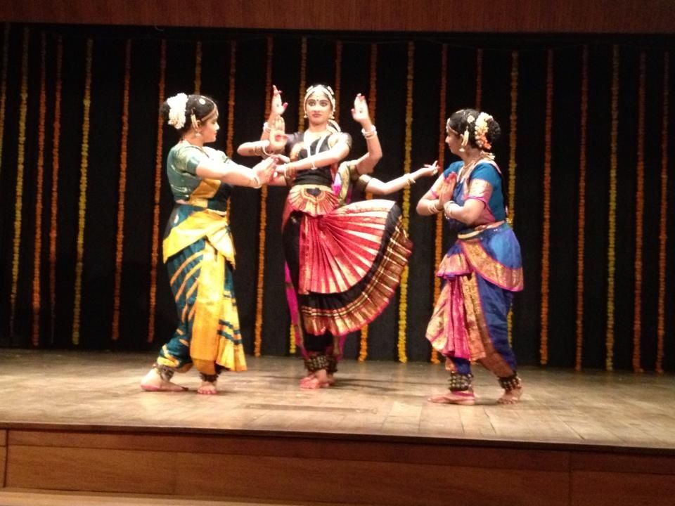 Odissi Dance performers
