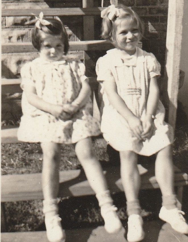 Liz (right) with sister Mary 1930s
