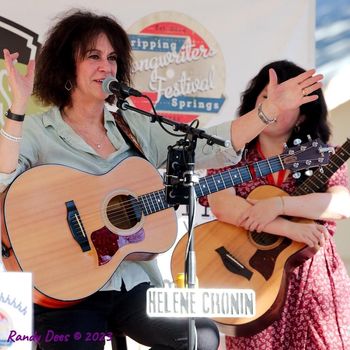 Telling stories. Dripping Springs Songwriters Festival. 2023
