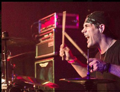 JOHN (Drums)