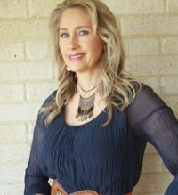 Linda Blanco enjoyed making jewelry for family and friends for years before joining the Fearless Team. When daughter, Memarie opened Fearless Memories it was a natural fit to have her mom join her. Linda enjoys the therapeutic benefits creating jewelry brings.