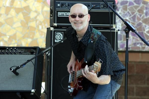 Dave Salwitz with The Grand Delusion
2010 Bite of Seattle