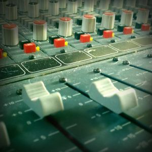 MoleTrax West | Analog Recording Studio | Danny Dean | Jeff Moleski