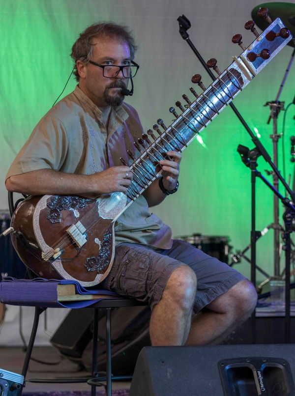 Sitar plays the stage at Peak Music Festival September 2, 2022.