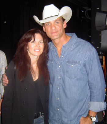 Nettie with her favorite male country singer Wade Hayes!!! Wade performed an acoustic concert at Johnetta's Pub in Bowling Green Kentucky with the awesome Randy Lanham on fiddle...these guys were so awesome!!!