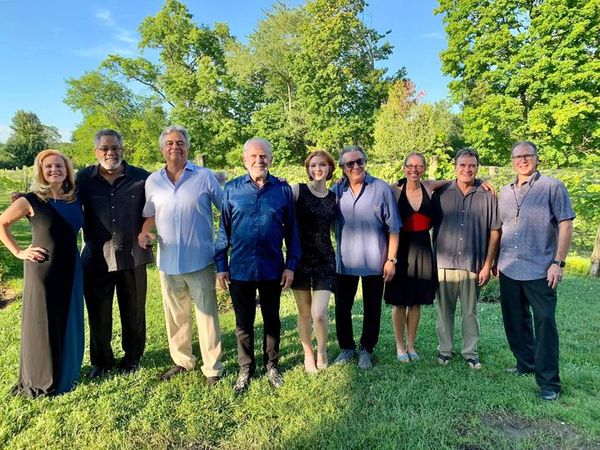 The best band around! (L to R) Hilary James DiSimone, Ike Wiley, Dave Marchioine, Bob James, Ava DiSimone, Kevin DiSimone, Erynn Krebs, Wilbur Krebs, Bob Esterle from 8/14/21 @Gervasi Vineyard