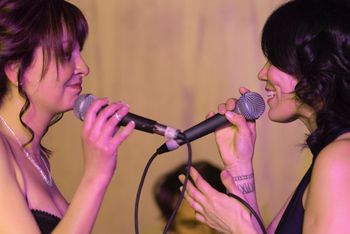 Throat singing with Akinisie Sivuarapik-TNI 40th Anniversary Gala. December 2015. Photo by Robert Fréchette.