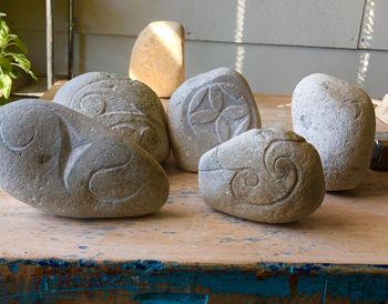 Laura Travis, https://www.lauratraviscarving.com/