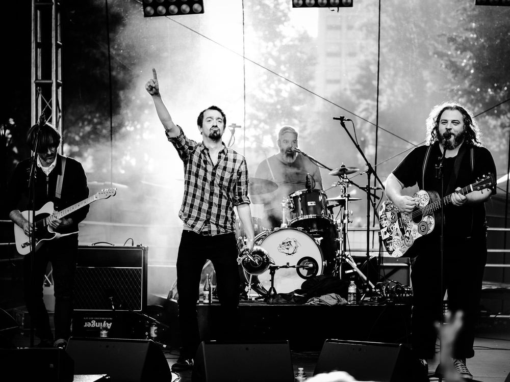 GASTONE - BAND - LIVE